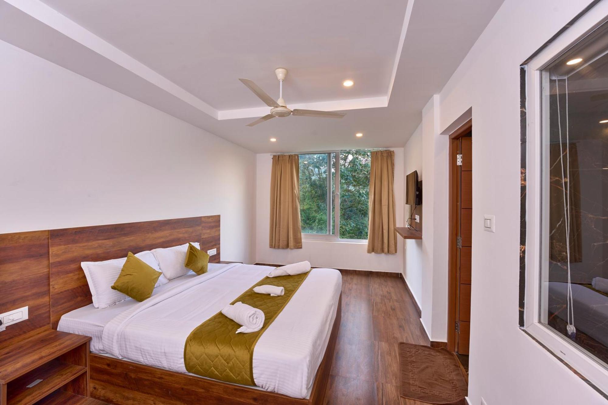 Velvet Revive Munnar Hotel ภายนอก รูปภาพ