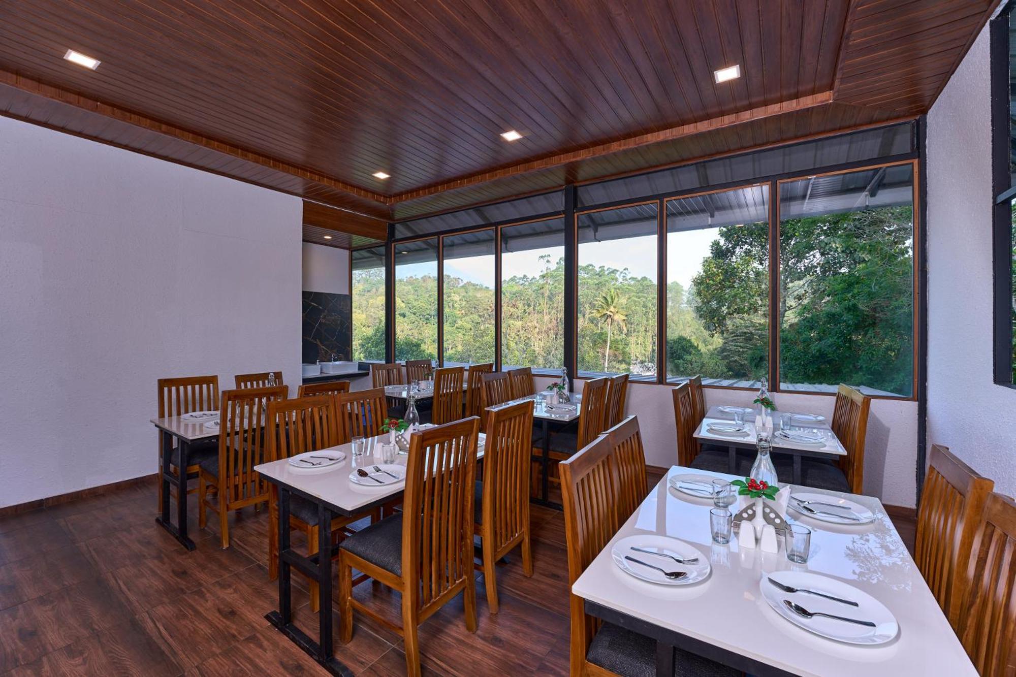 Velvet Revive Munnar Hotel ภายนอก รูปภาพ